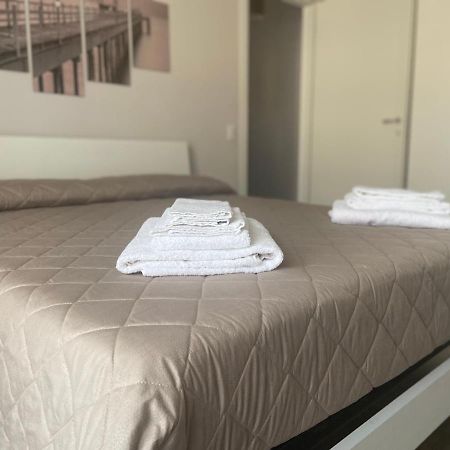 Appartamento La Casa Di Alice2 Vercelli Esterno foto