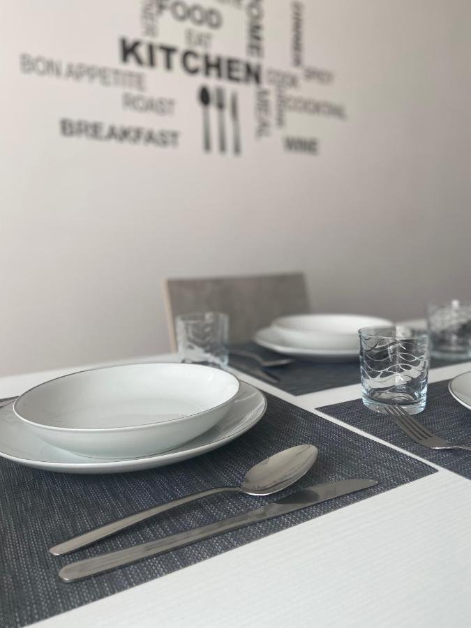 Appartamento La Casa Di Alice2 Vercelli Esterno foto