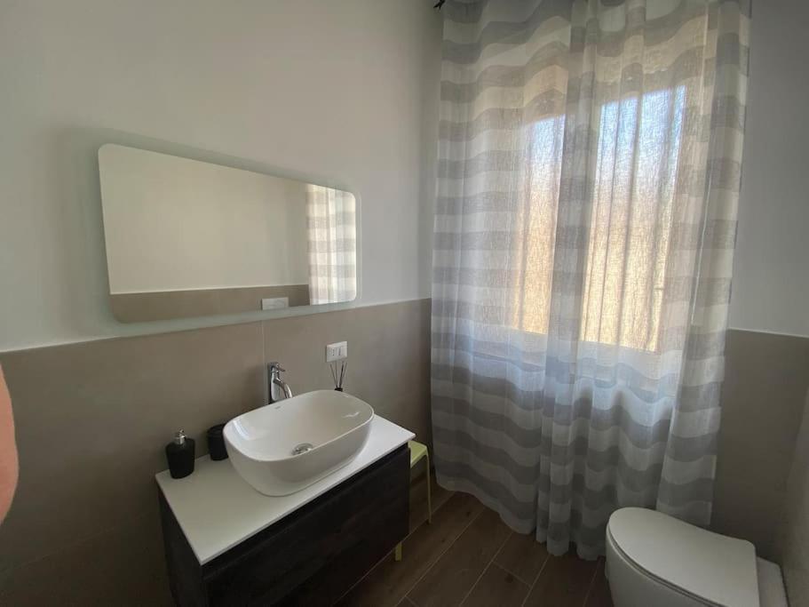 Appartamento La Casa Di Alice2 Vercelli Esterno foto