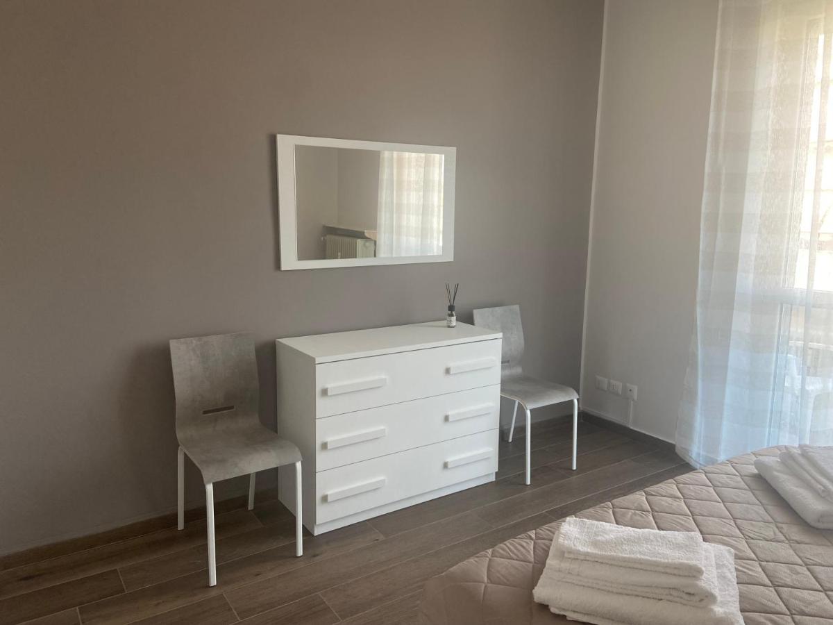 Appartamento La Casa Di Alice2 Vercelli Esterno foto
